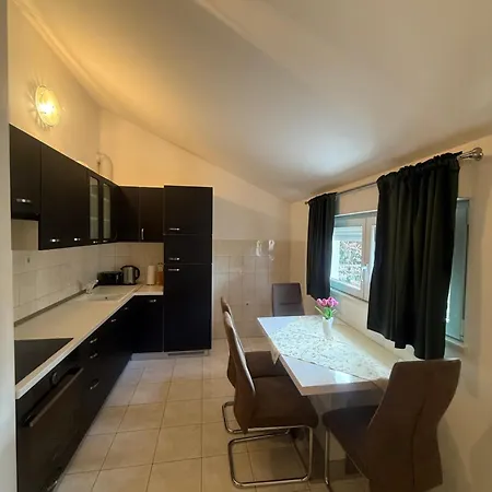 شقة My Place سبليت