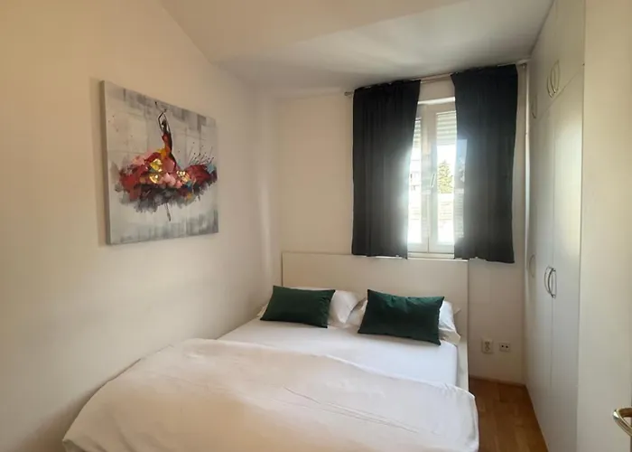 My Place Апартаменты *